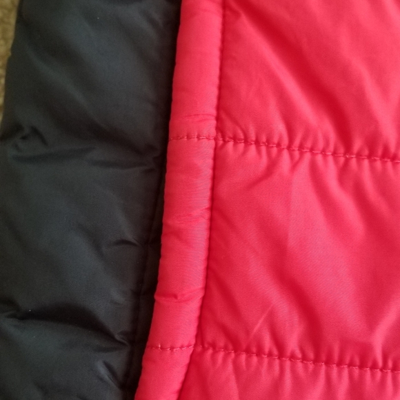 Under Armour Boys' UA Puffer Jacket  Size 4 red and black - Picture 7 of 8